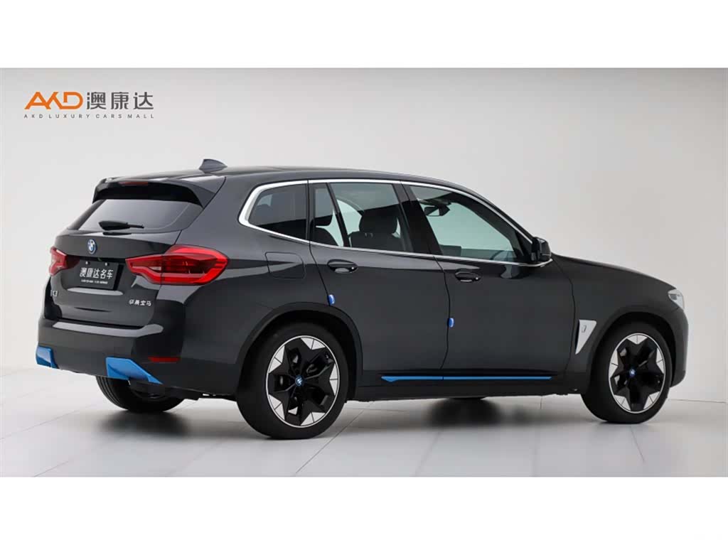 BMW iX3, 2021 3