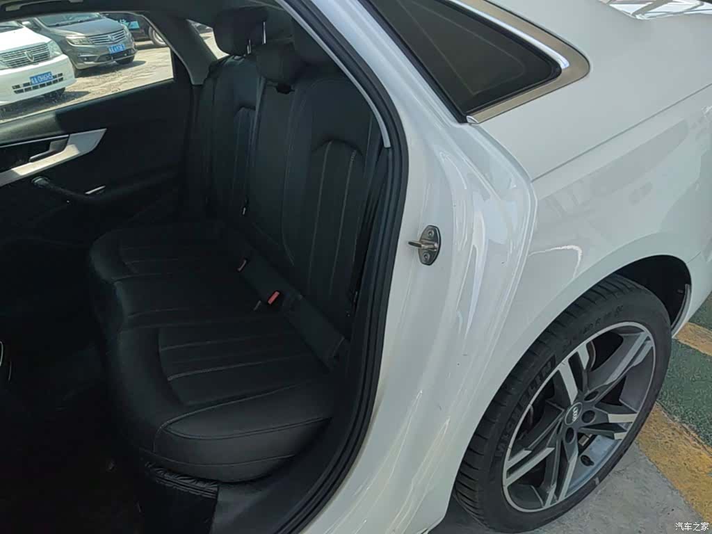 Audi A4L, 2021 17