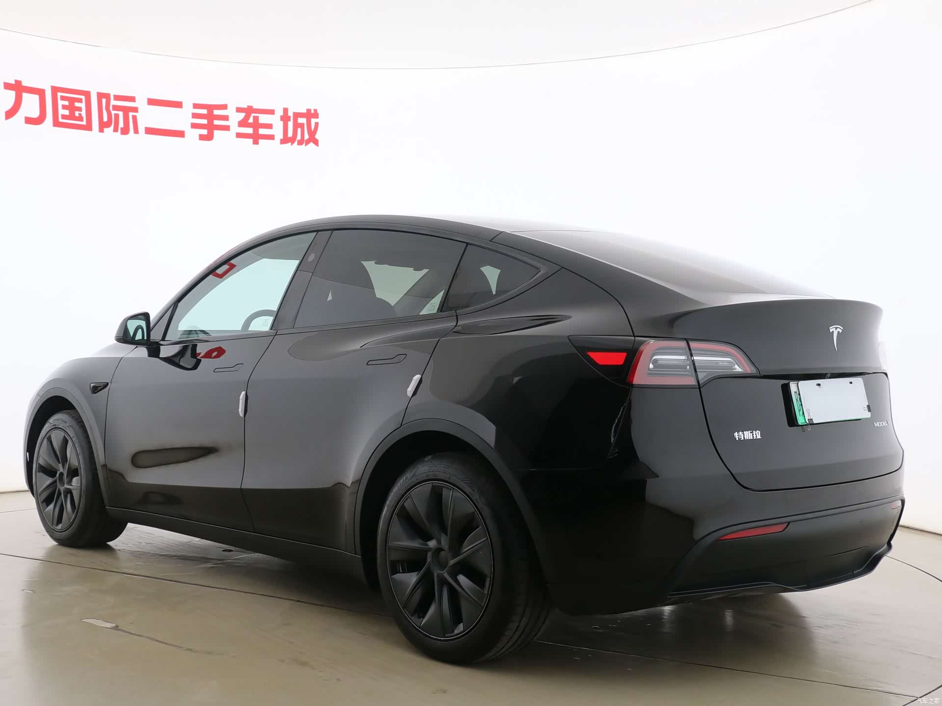 Tesla Model Y, 2024 15