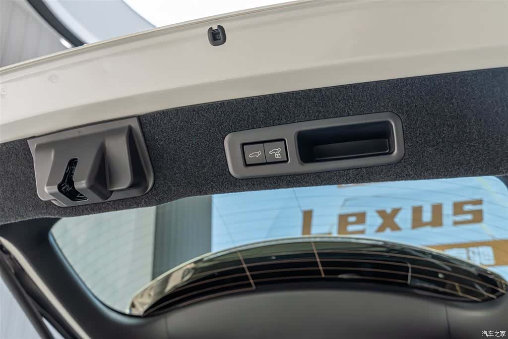 Lexus RX, 2022 16