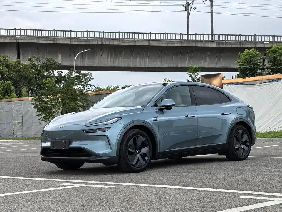 NIO L60