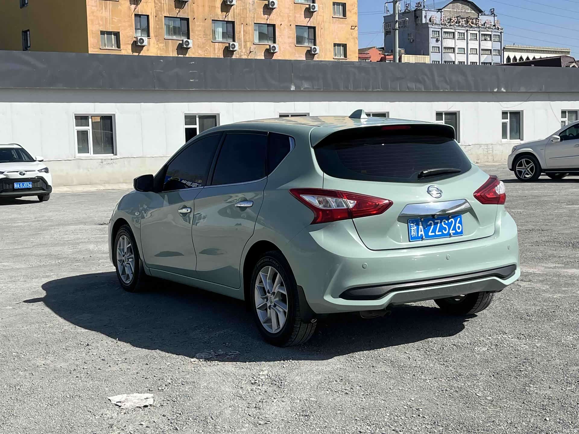 Nissan Tiida, 2023 7