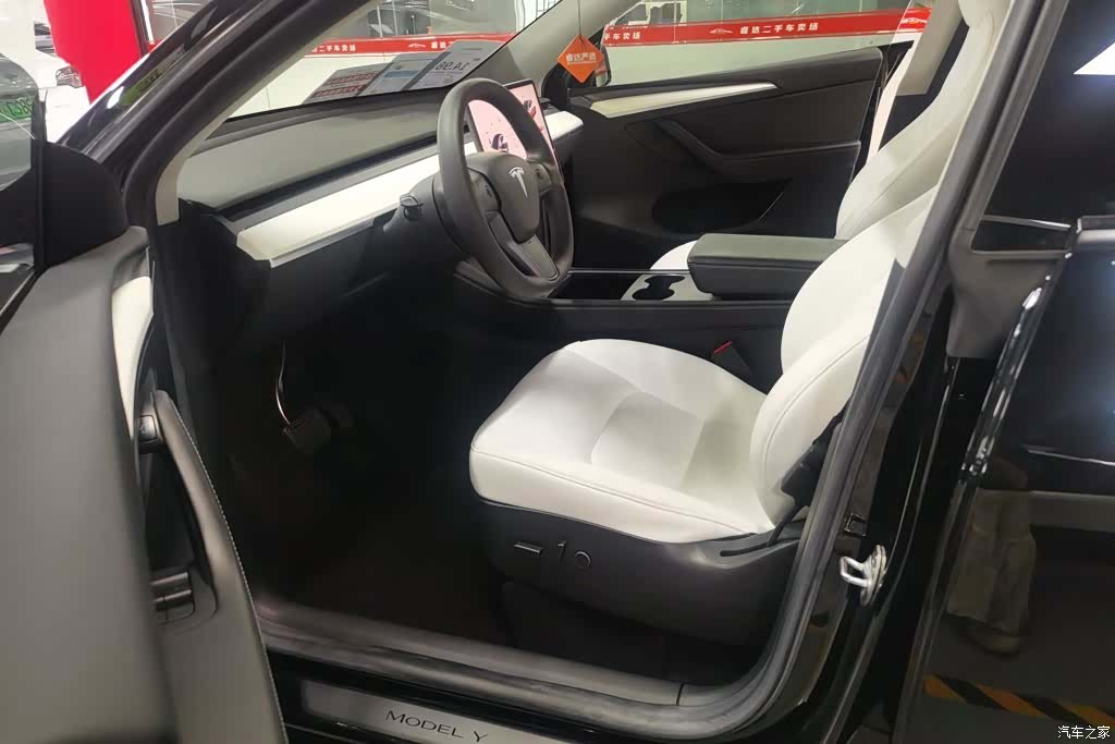 Tesla Model Y, 2022 9