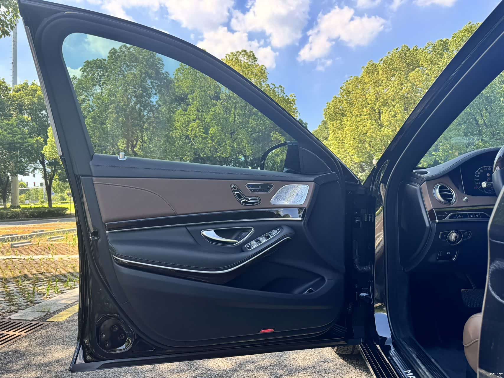 Maybach S-Class, 2019 9