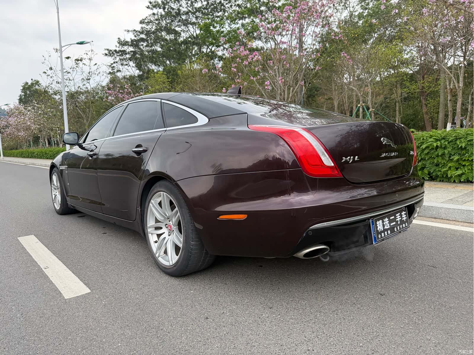 Jaguar XJ, 2018 все фото