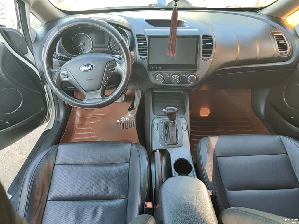 Kia K3, 2015 6