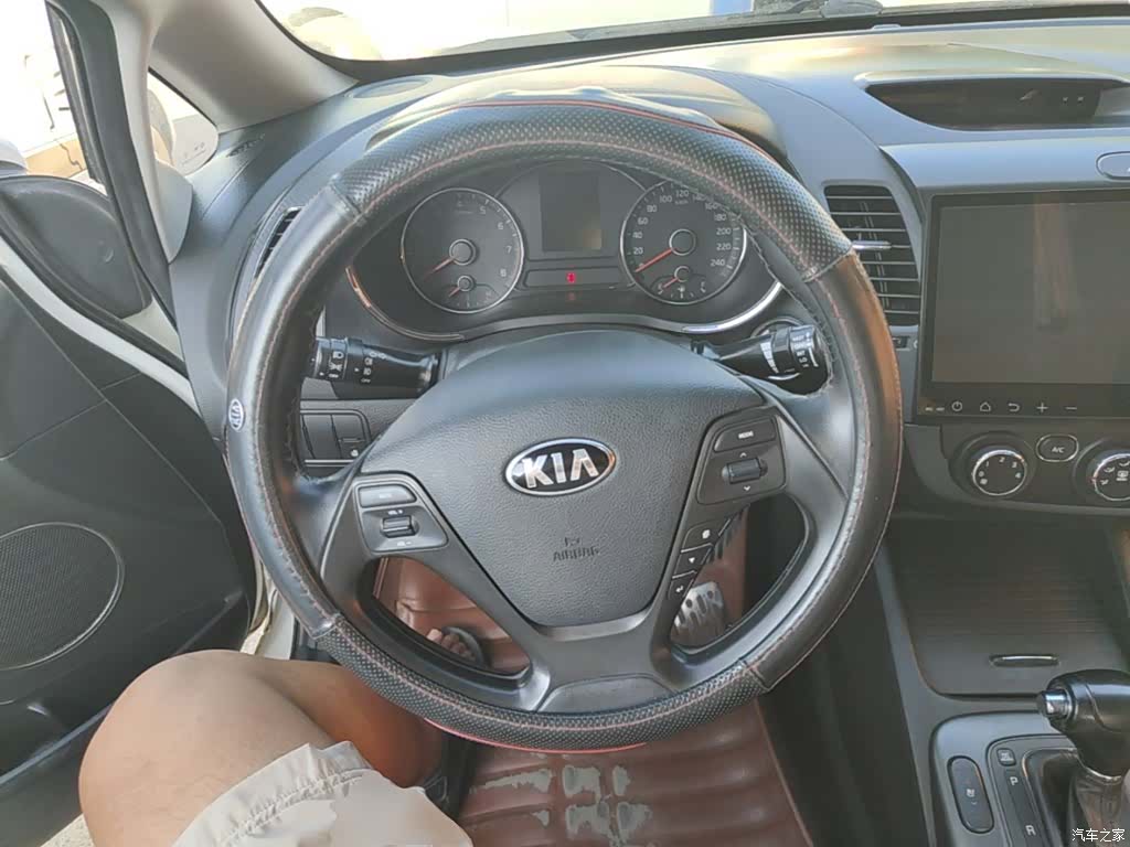 Kia K3, 2015 7