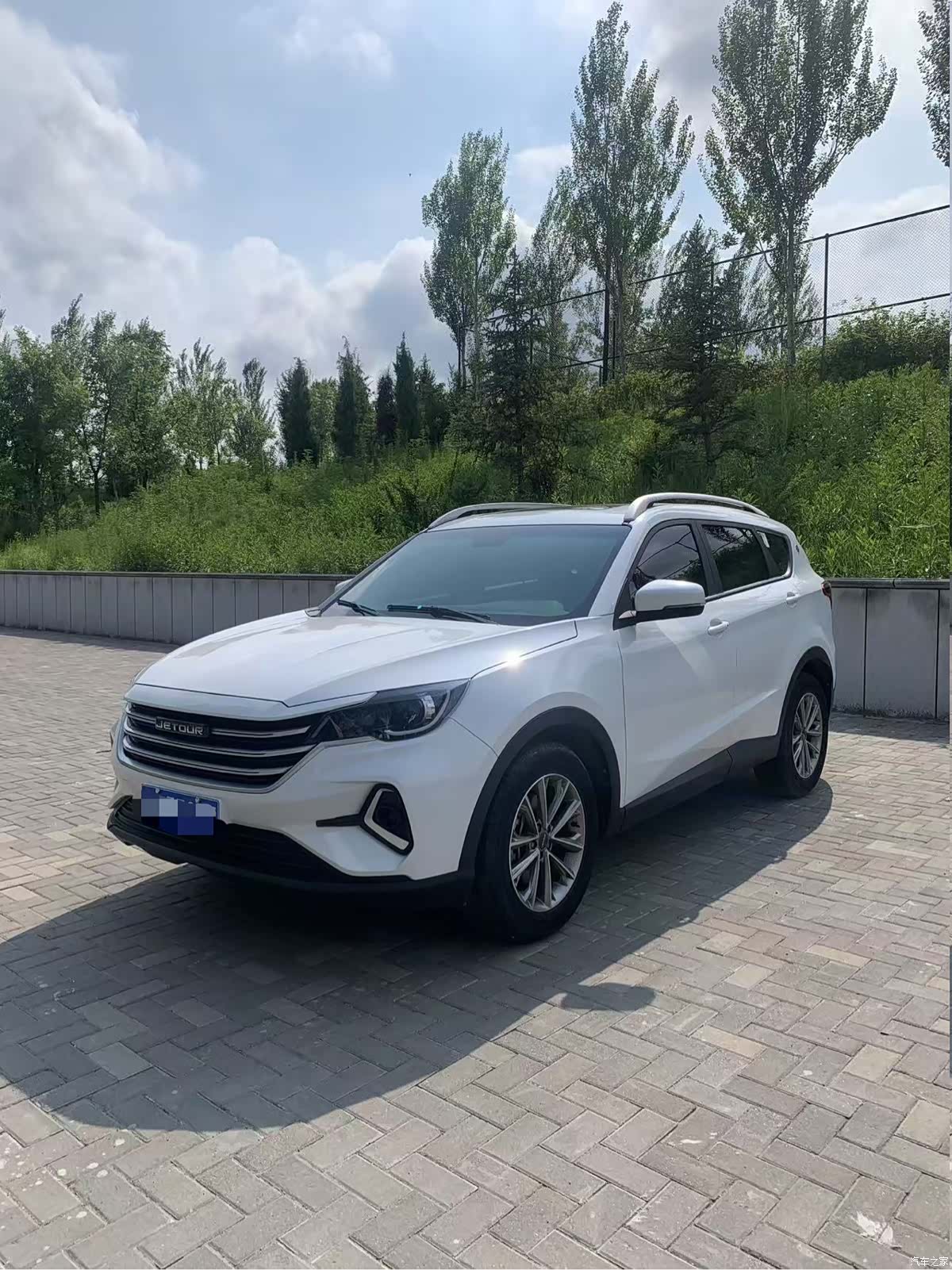 Jetour X70, 2022 3