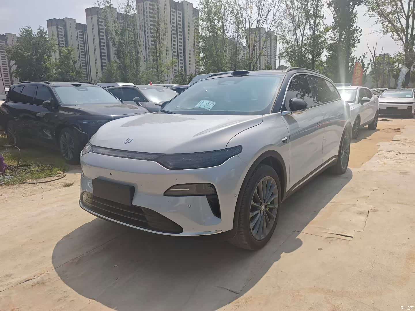 Leapmotor C11