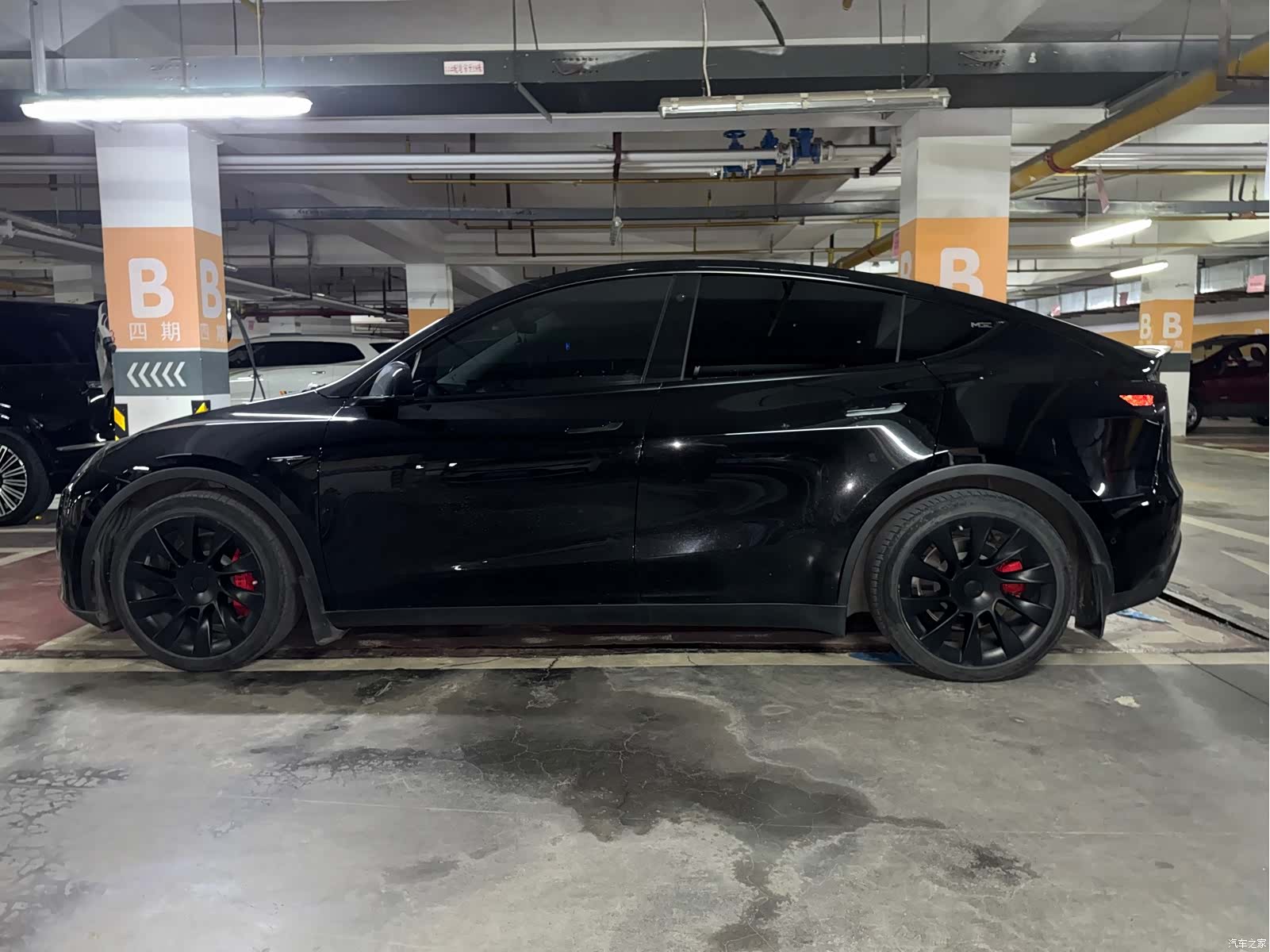Tesla Model Y, 2021 12