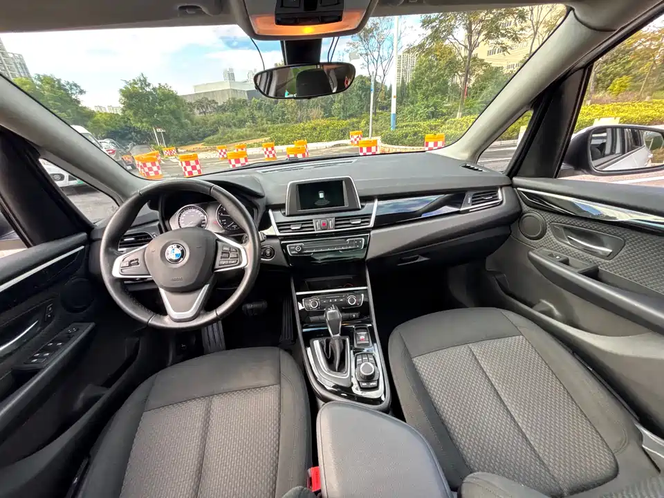 BMW 2 series station wagon