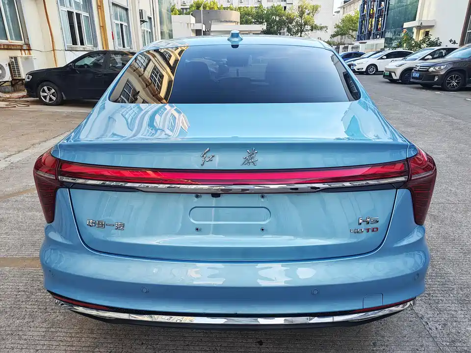 Hongqi H5