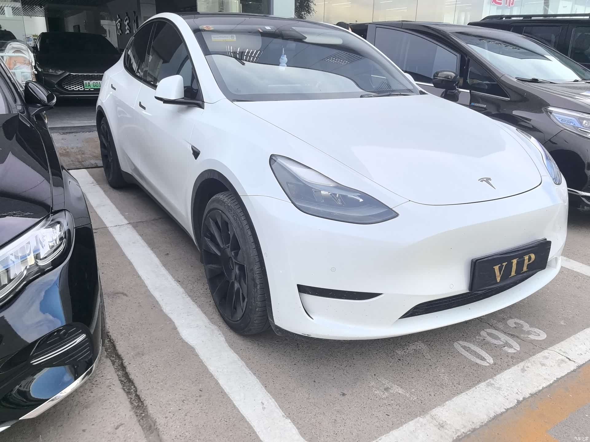 Tesla Model Y, 2023 3