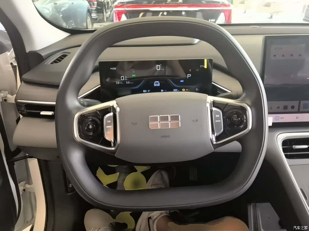 Geely Galaxy L6, 2025 11