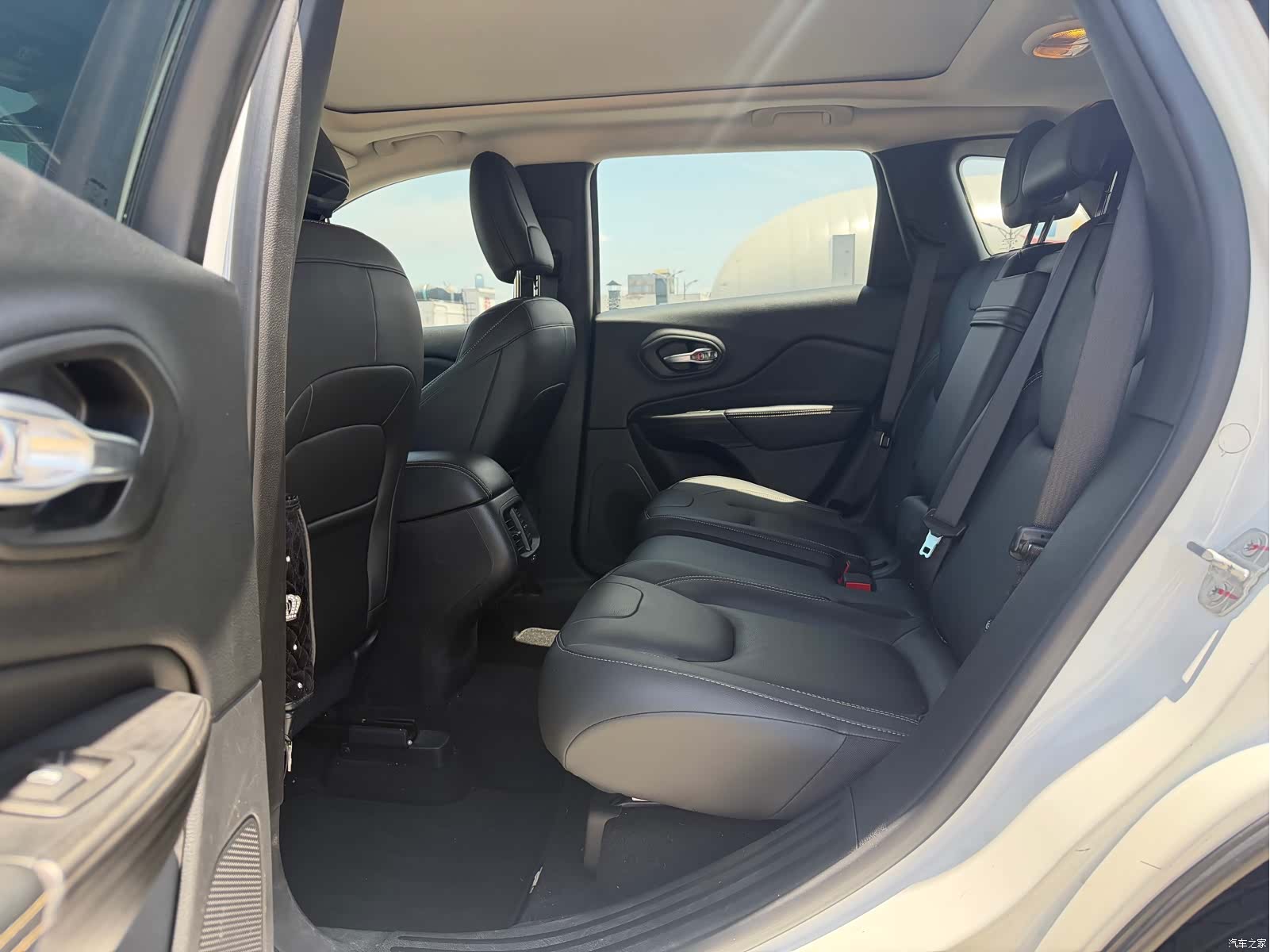 Jeep Cherokee, 2017 10