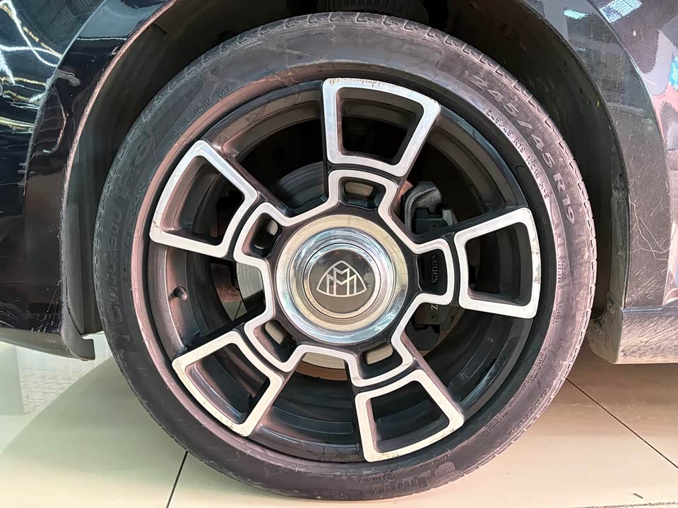 Mercedes-Benz V-class