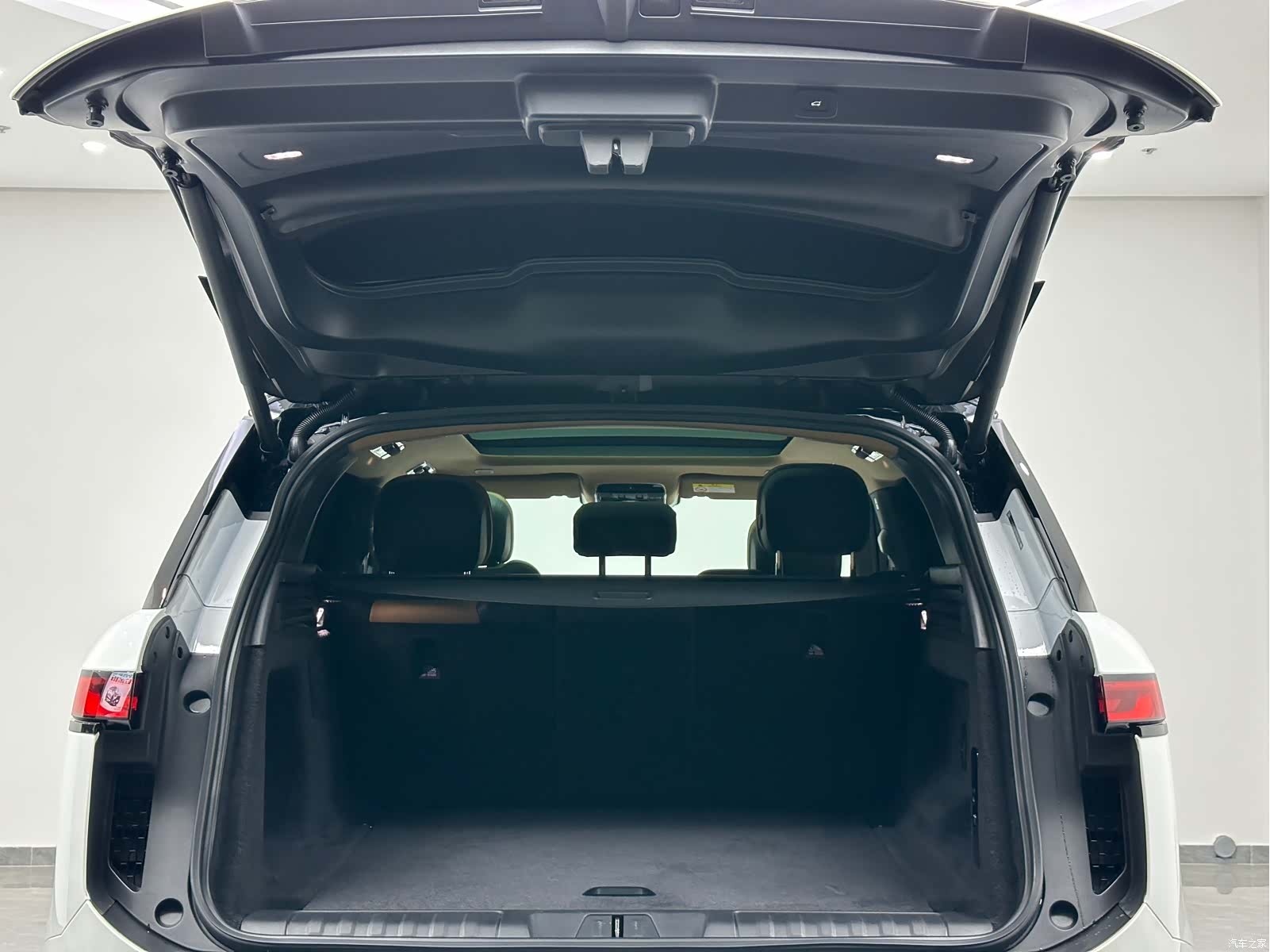 Land Rover Range Rover, 2024 30
