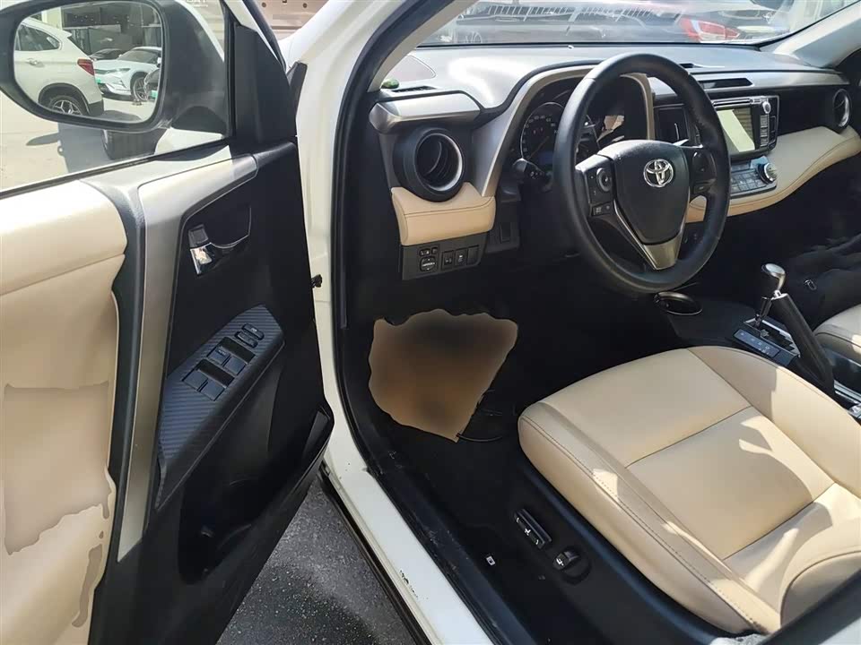 Toyota RAV4 Rongfang