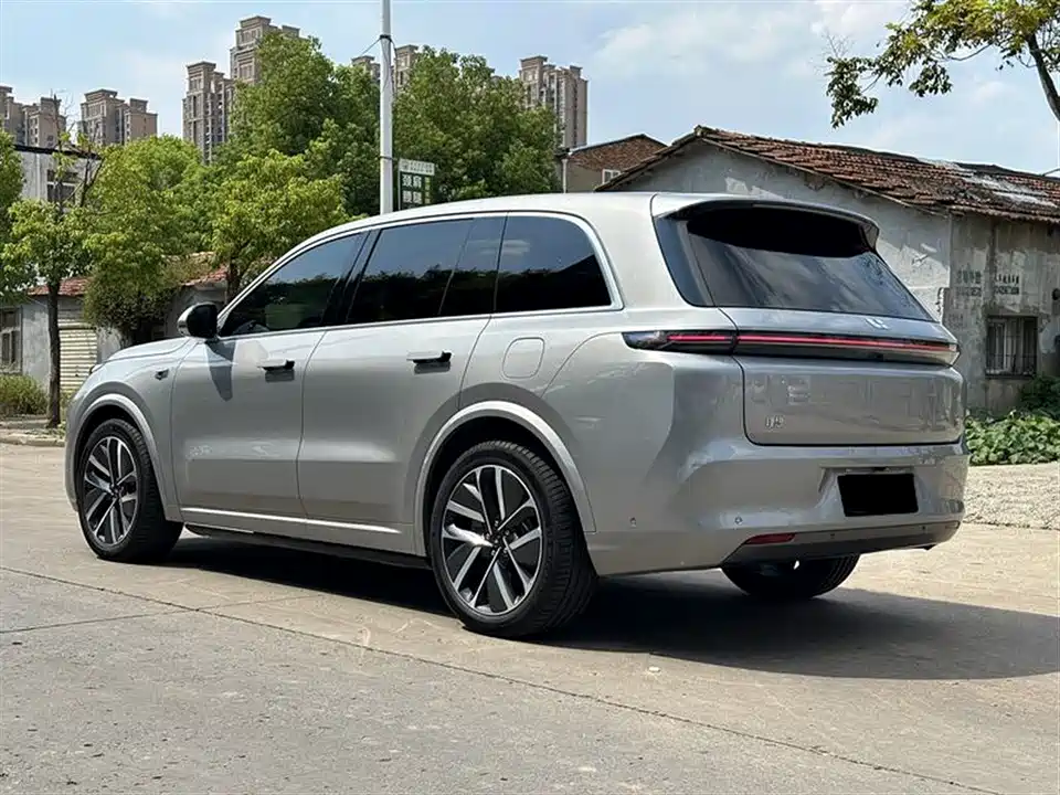 Li Auto Ideal L8