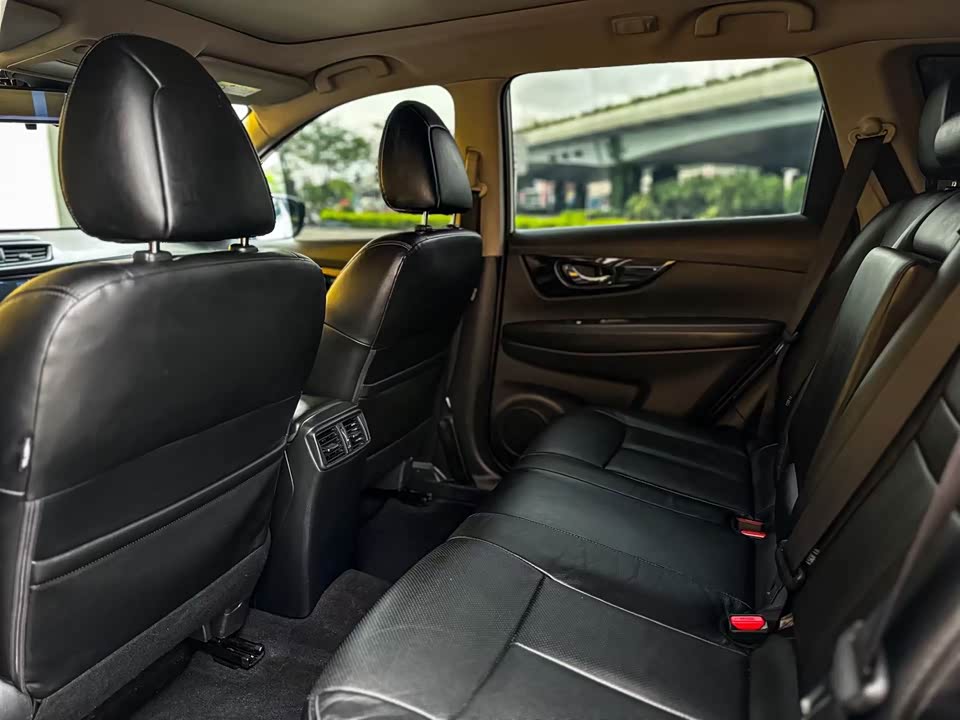Nissan Qijun