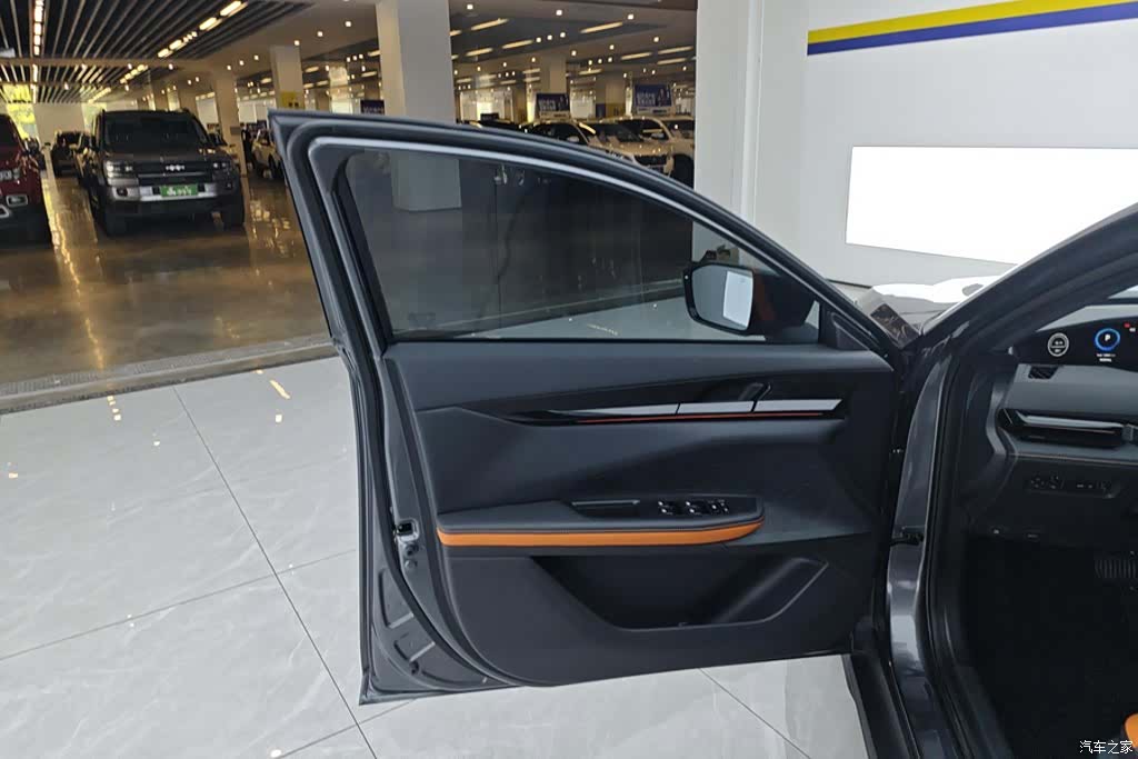 Changan UNI-V, 2024 7