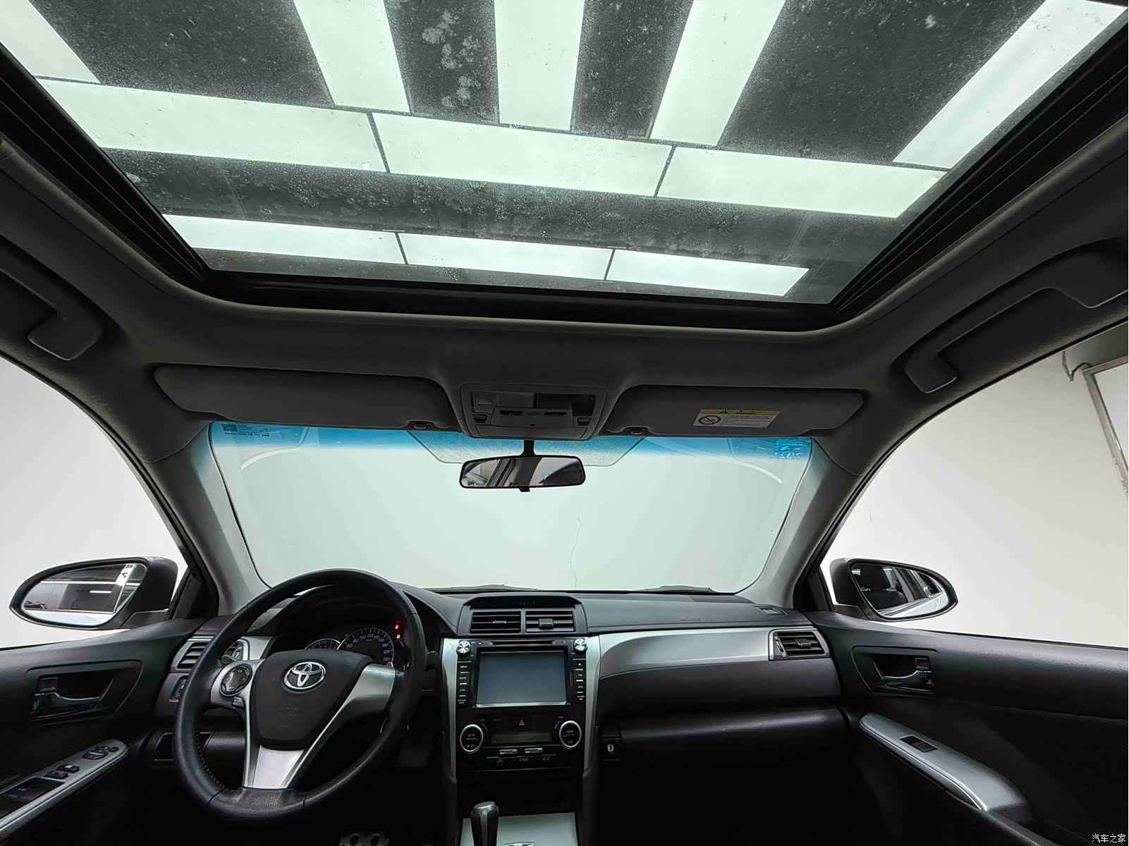Toyota Camry, 2014 10