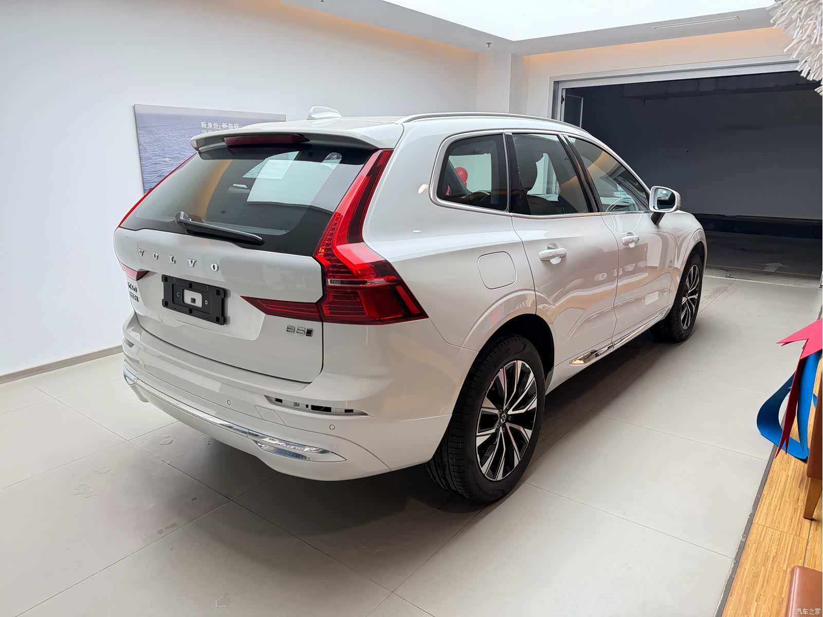 Volvo XC60, 2025 6