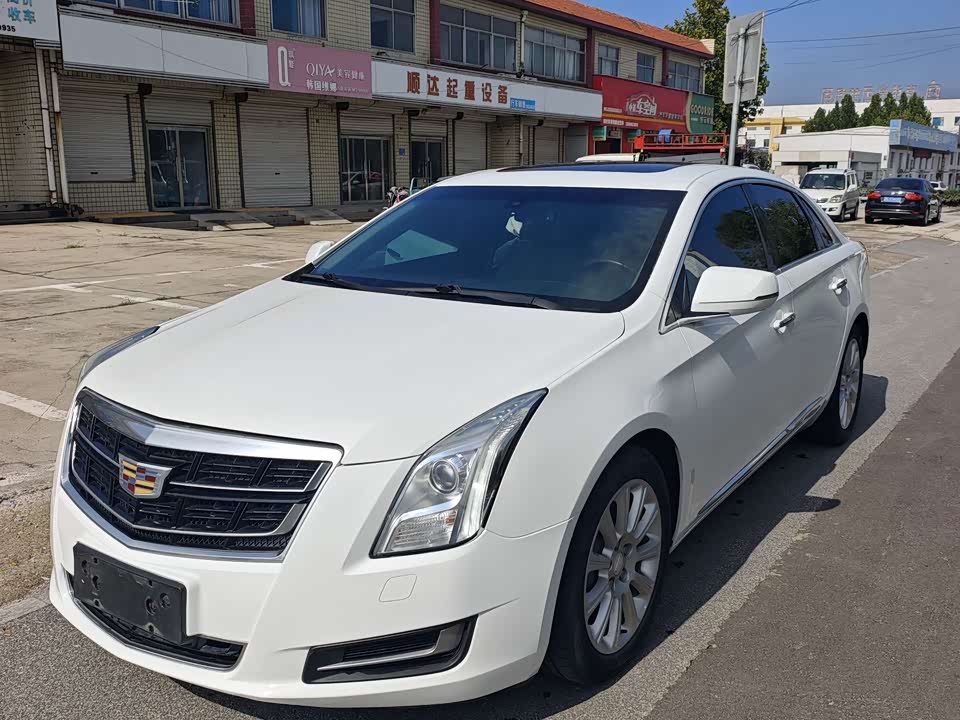 Cadillac XTS