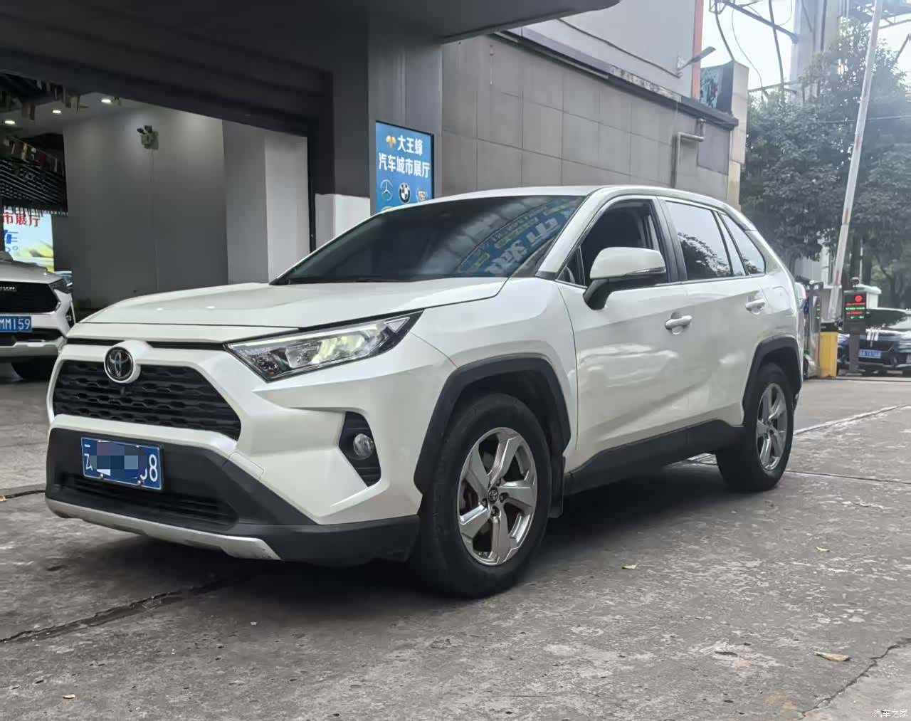 Toyota RAV4, 2020 1