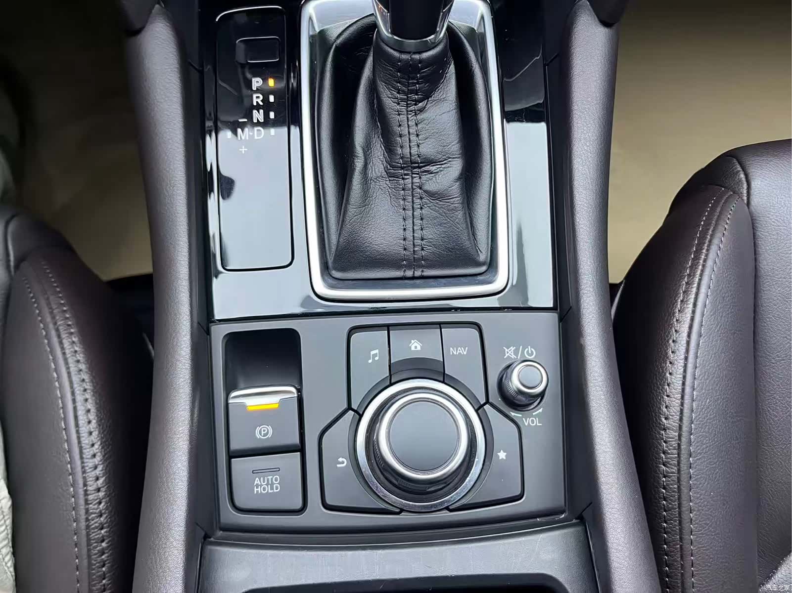 Mazda CX-4, 2020 10