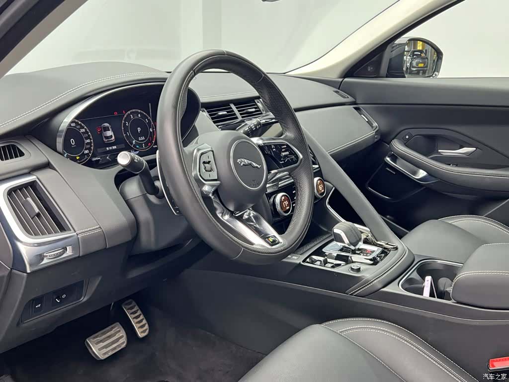 Land Rover E-PACE, 2024 14