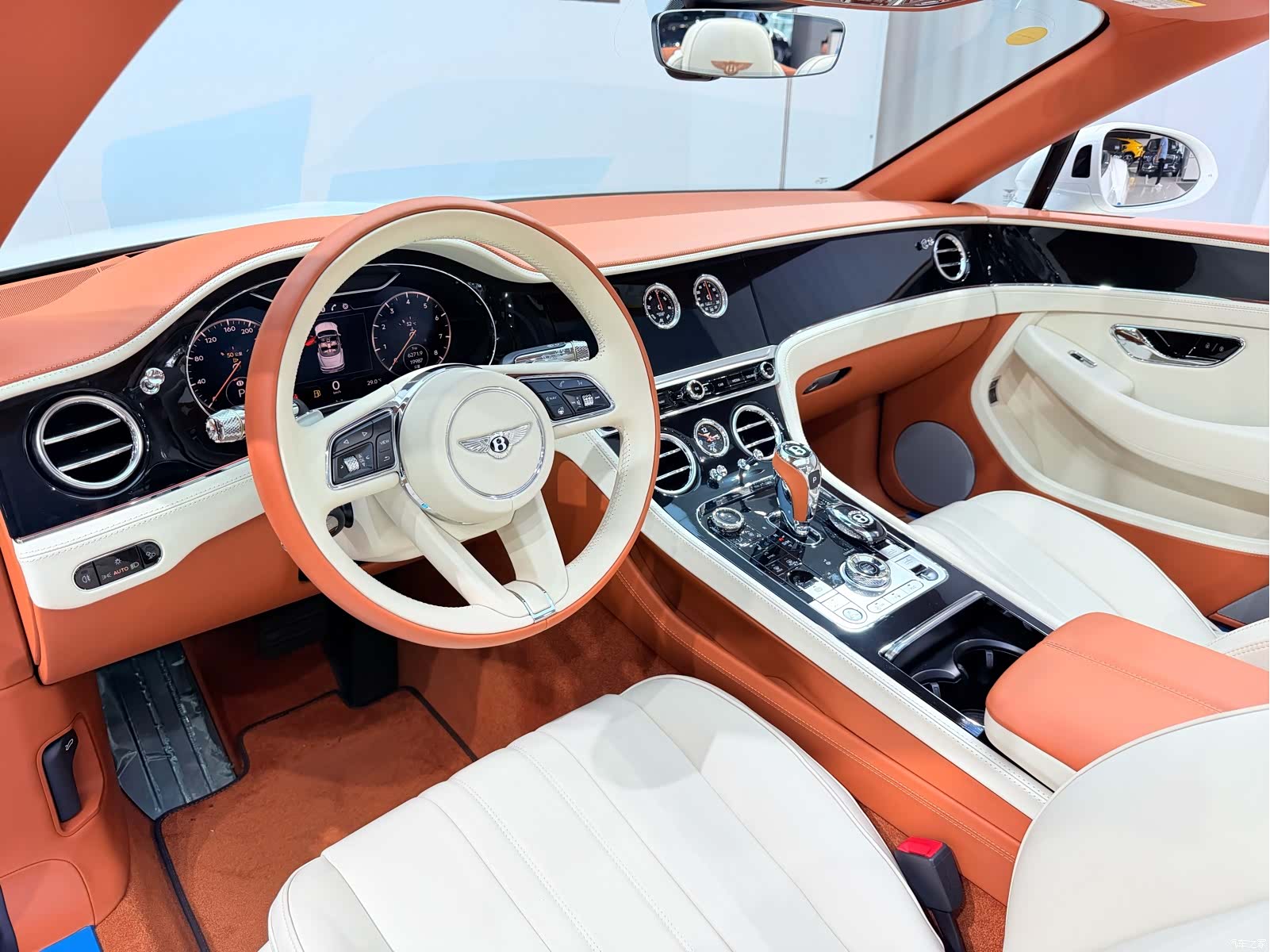 Bentley Continental GT, 2021 11