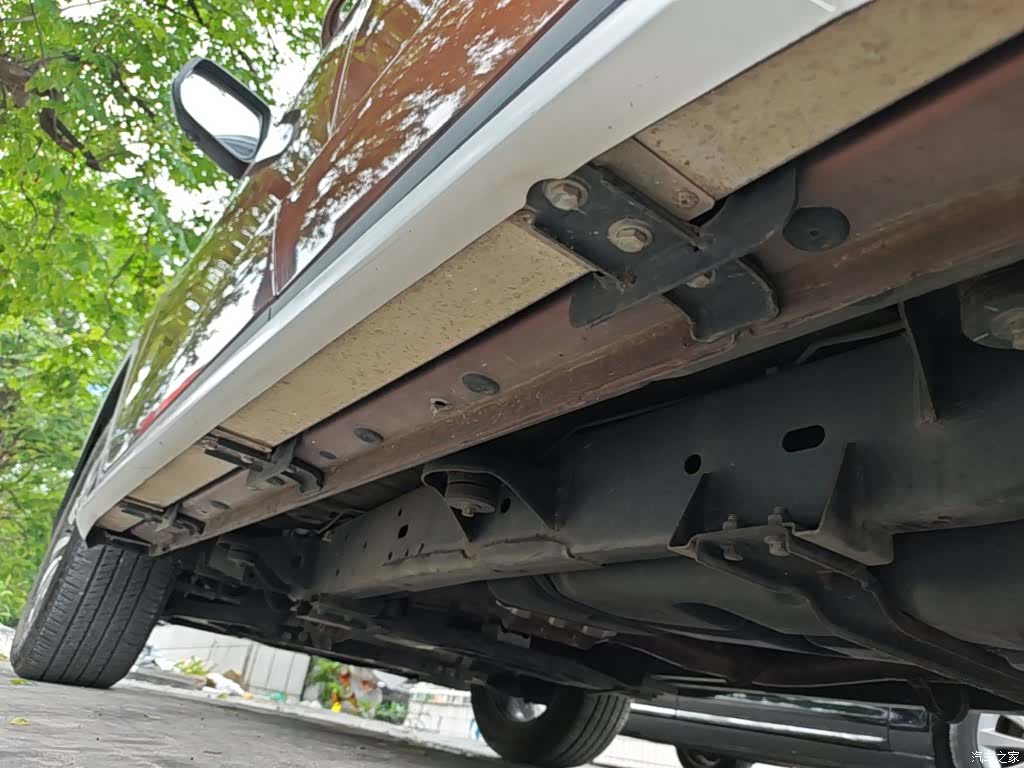 Roewe RX8, 2018 21