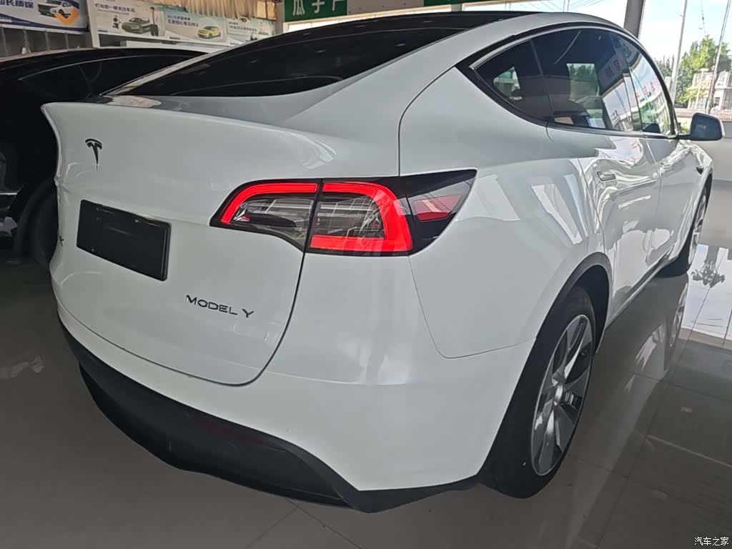 Tesla Model Y, 2021 8
