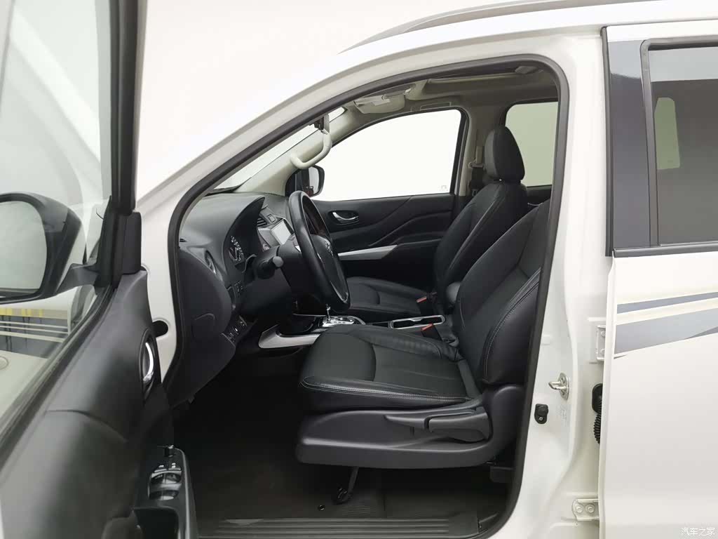 Nissan Terra, 2020 10