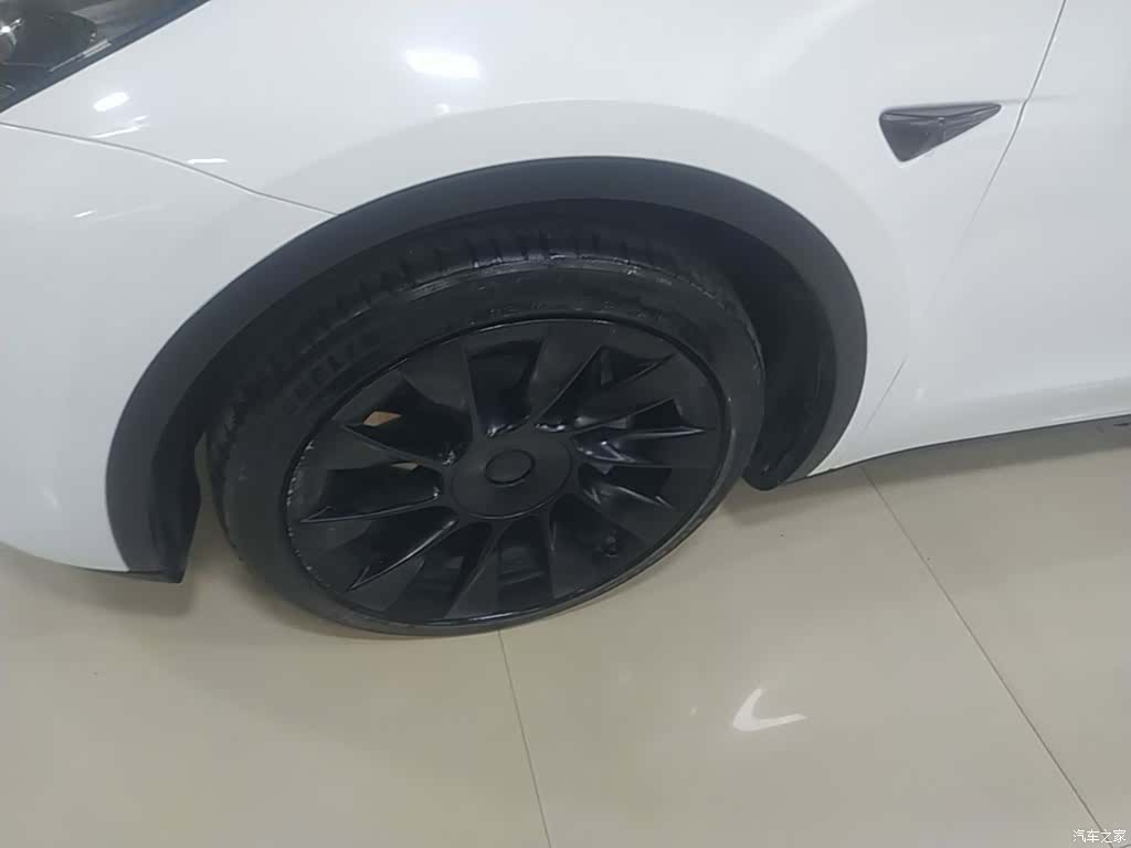 Tesla Model Y, 2021 23
