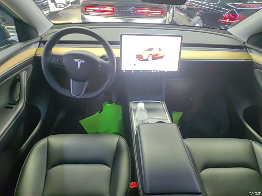 Tesla Model Y, 2023 10
