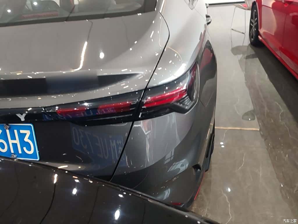 Geely Binray, 2022 8