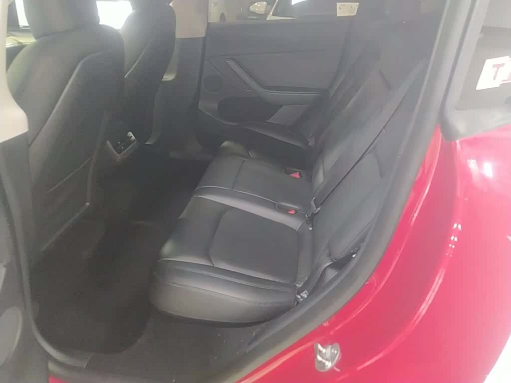 Tesla Model Y, 2021 17
