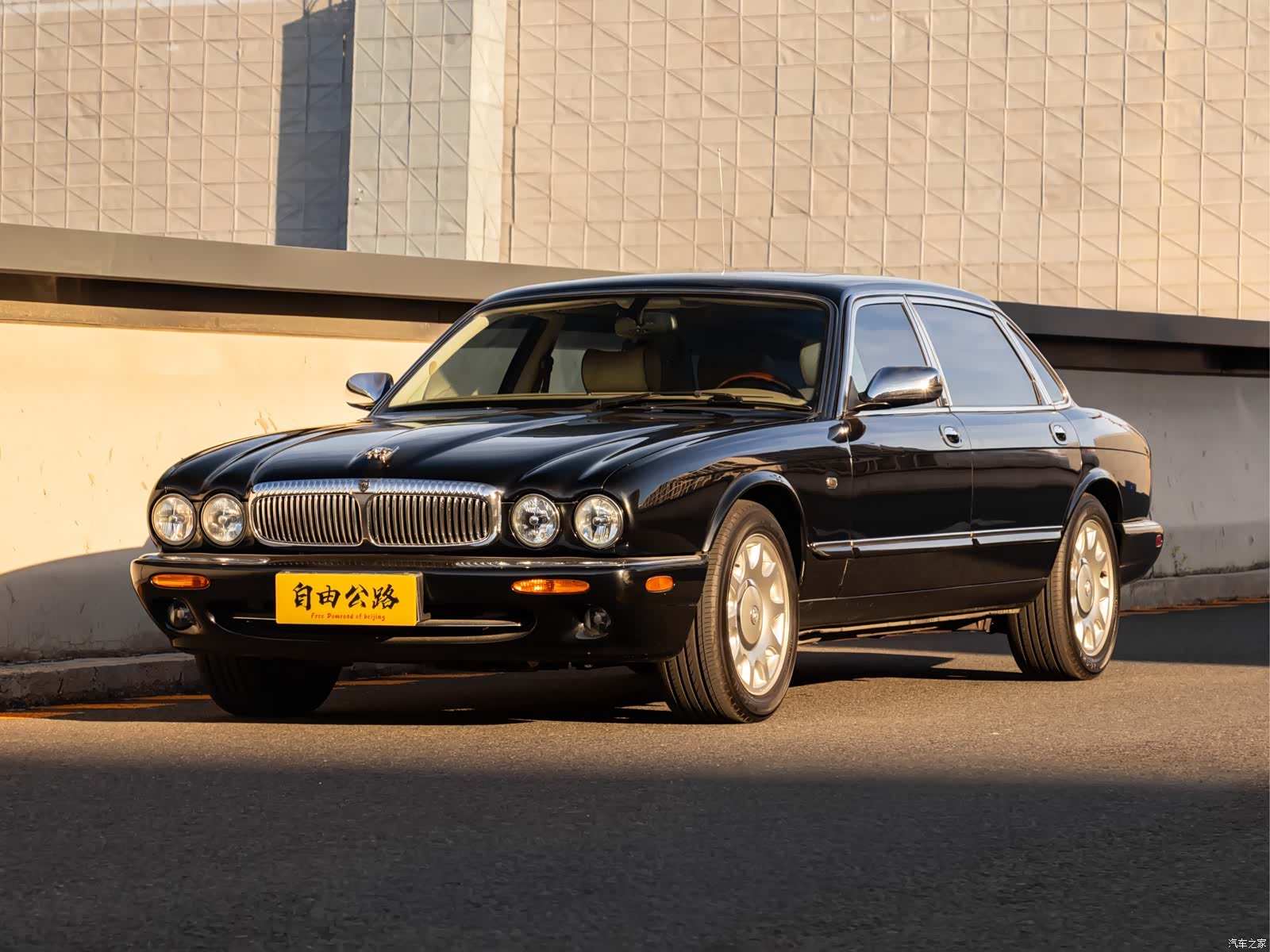 Jaguar XJ, 2002 7