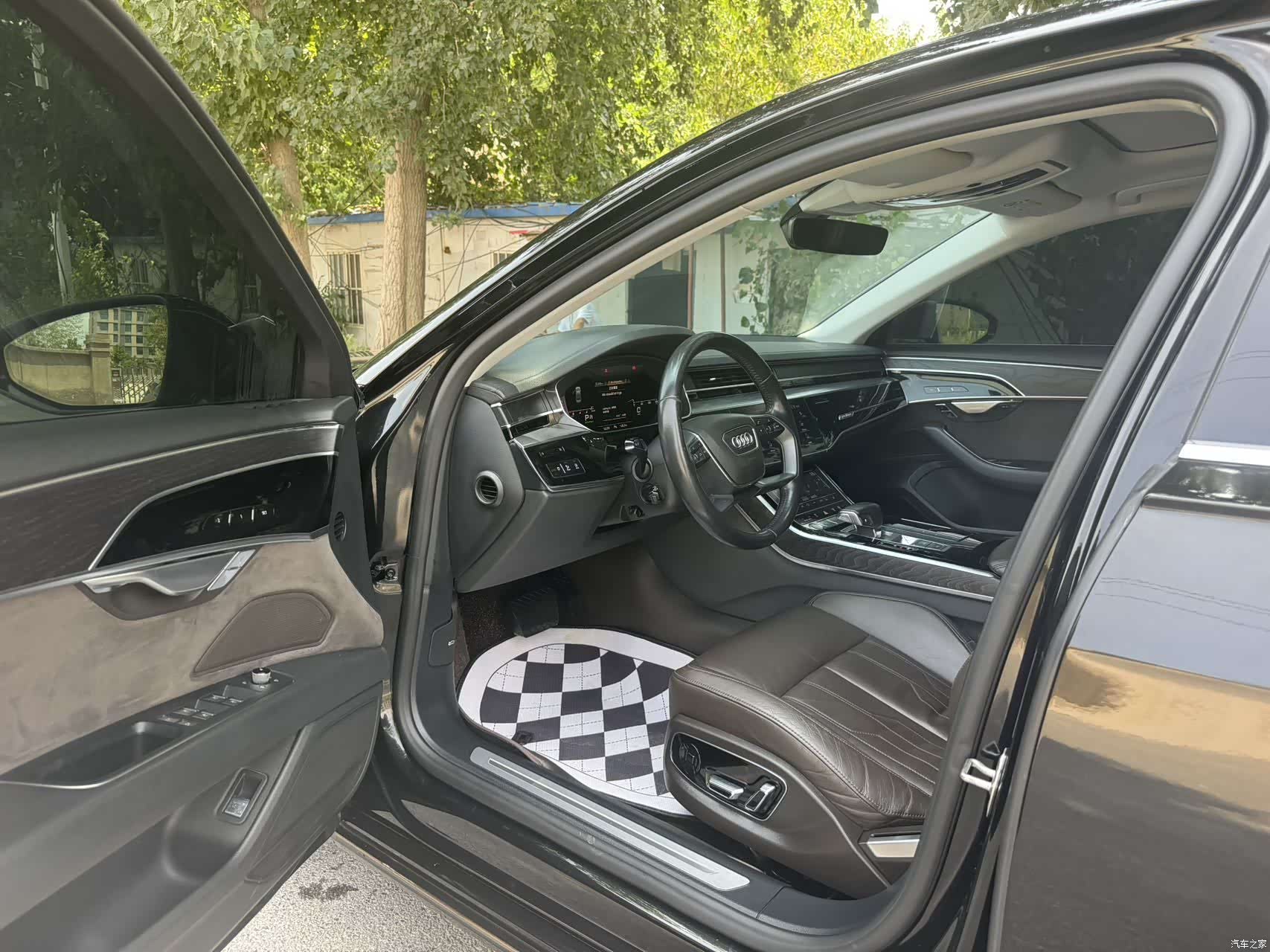 Audi A8L, 2019 4