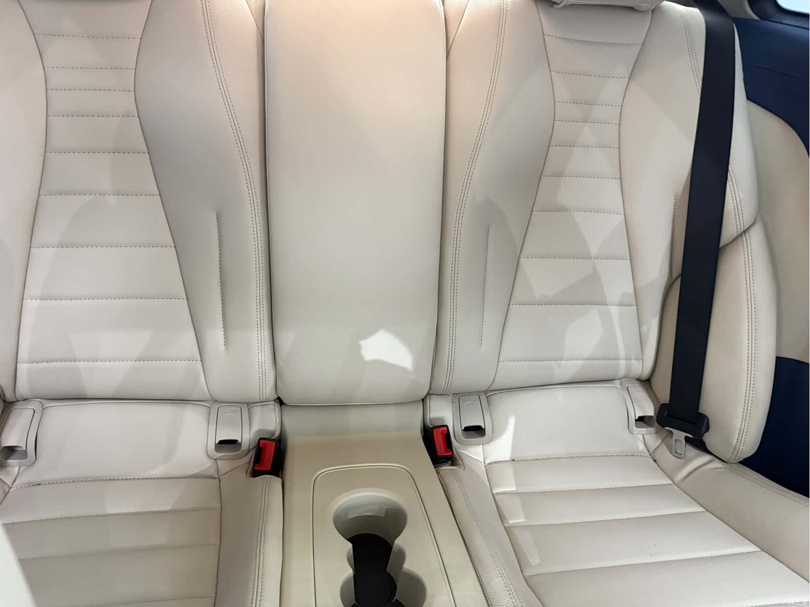 Mercedes-Benz E-Class, 2018 10