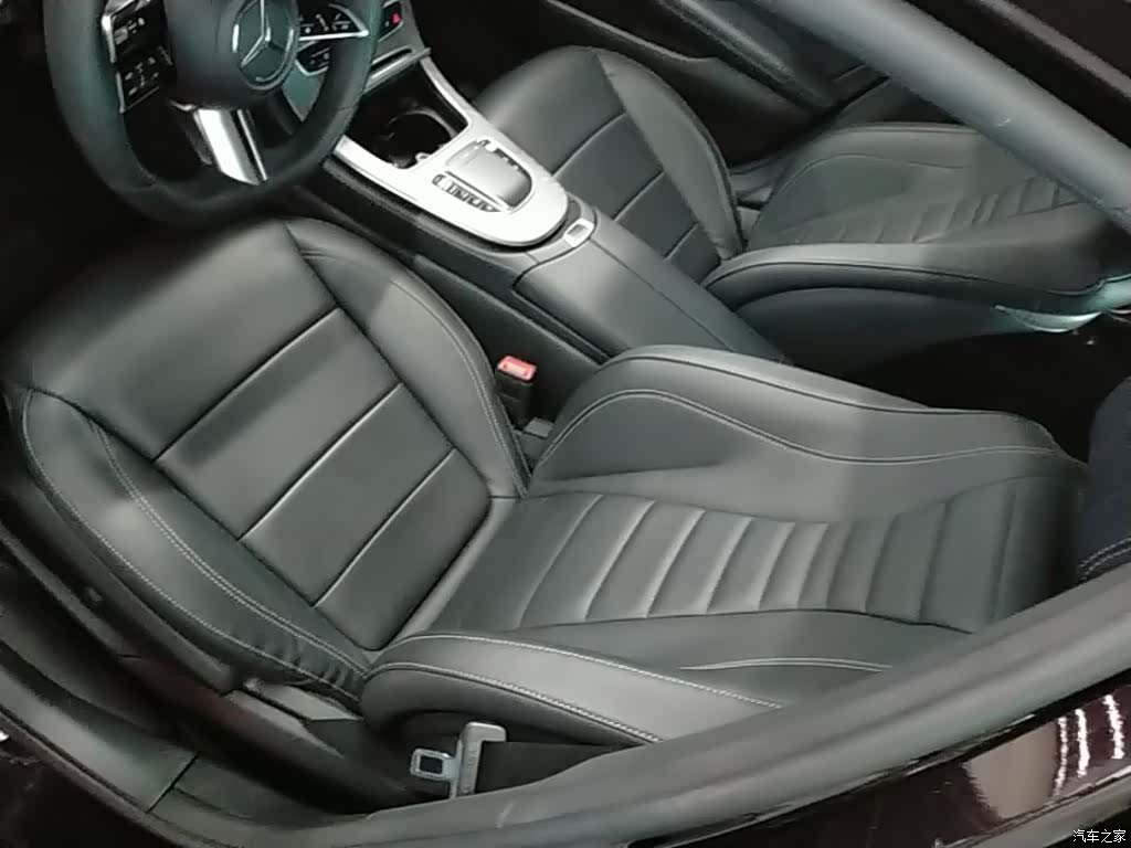 Mercedes-Benz E-Class, 2021 15