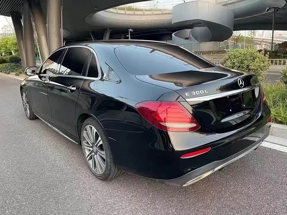 Mercedes-Benz E-class Mercedes-Benz E-class