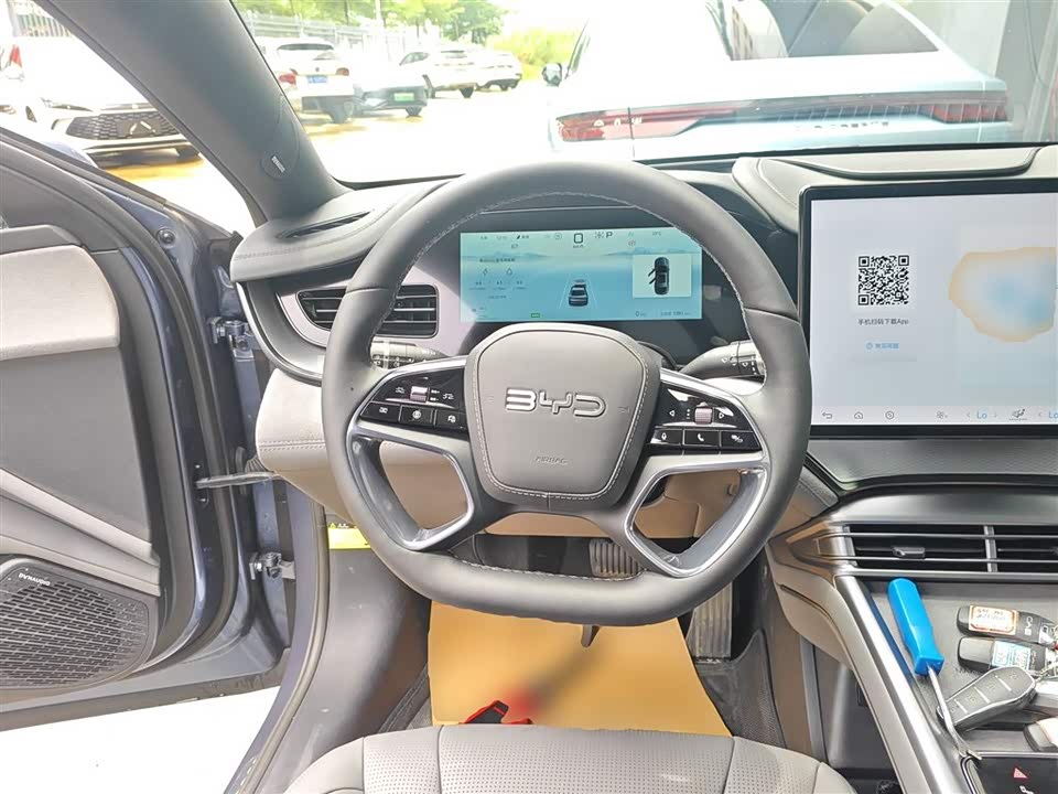 BYD Seal 07 DM-i BYD Seal 07 DM-i