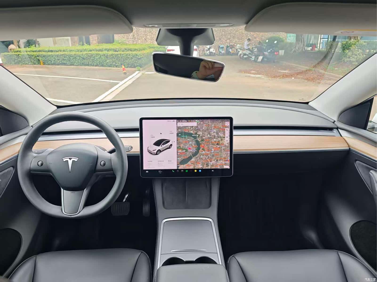 Tesla Model Y, 2021 все фото