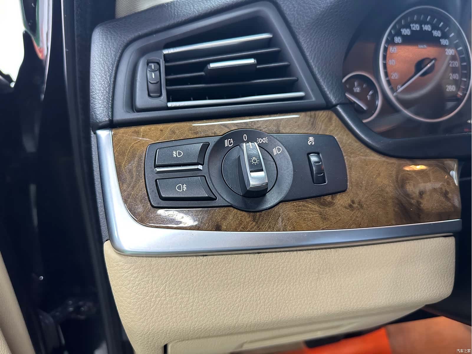 BMW 5 Series, 2012 17