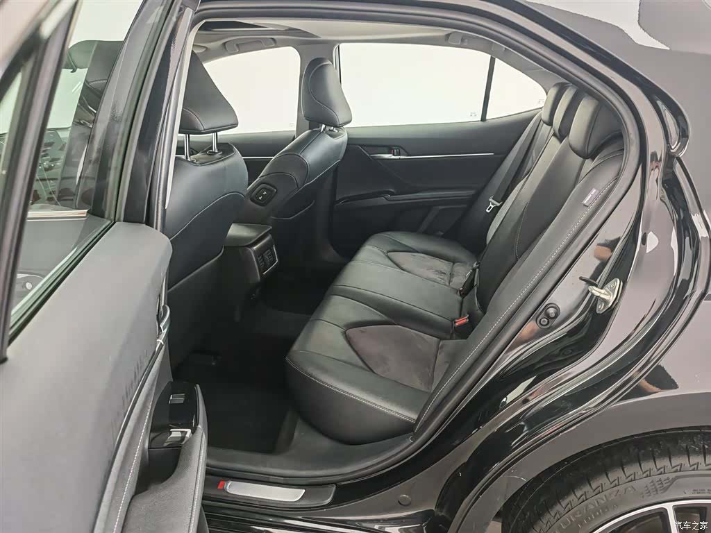 Toyota Camry, 2022 15