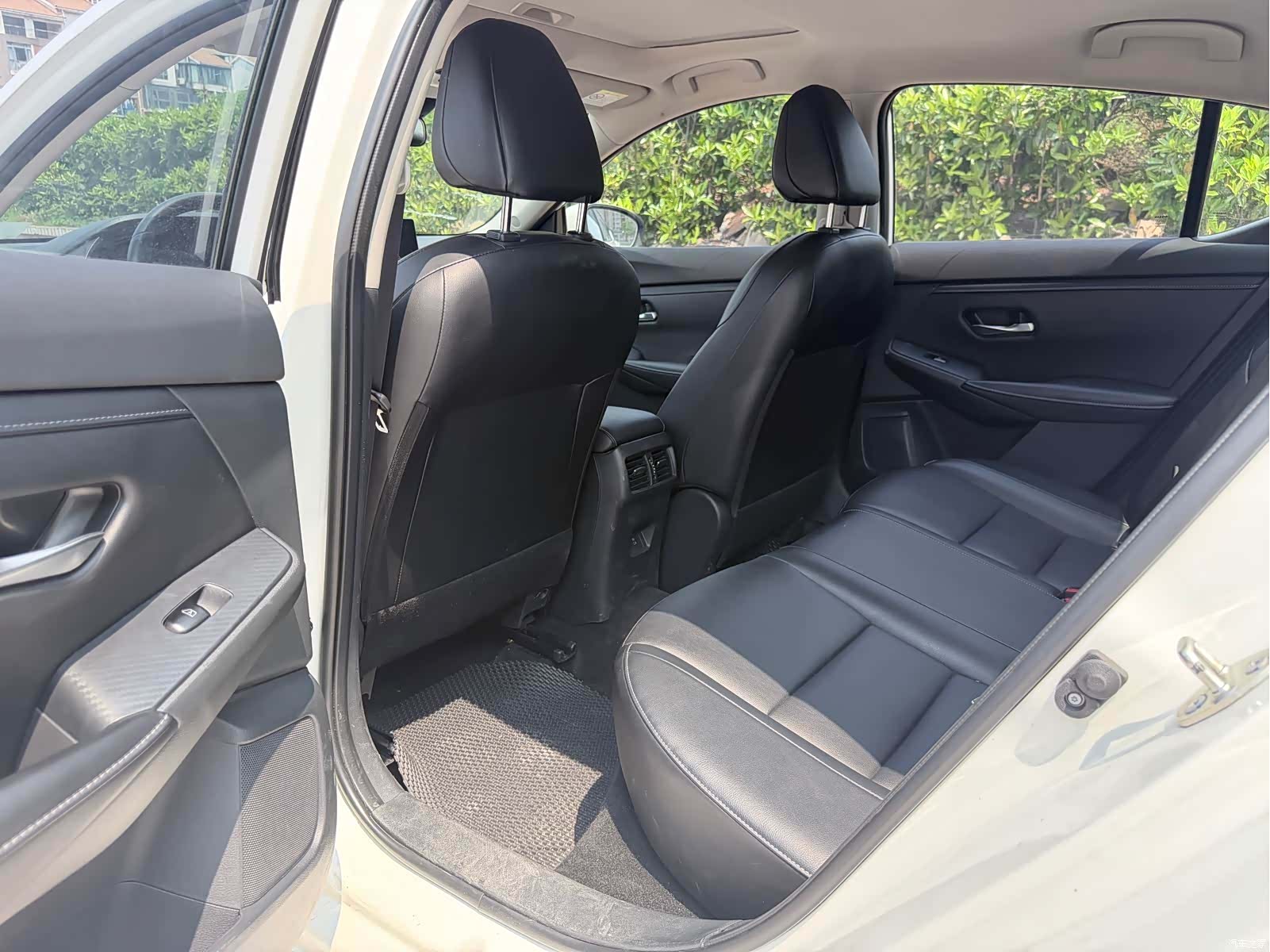 Nissan Sylphy, 2023 все фото