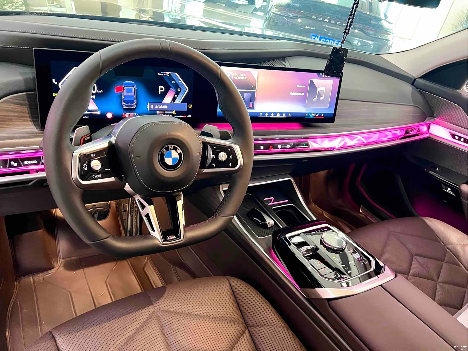 BMW 7 Series, 2023 все фото